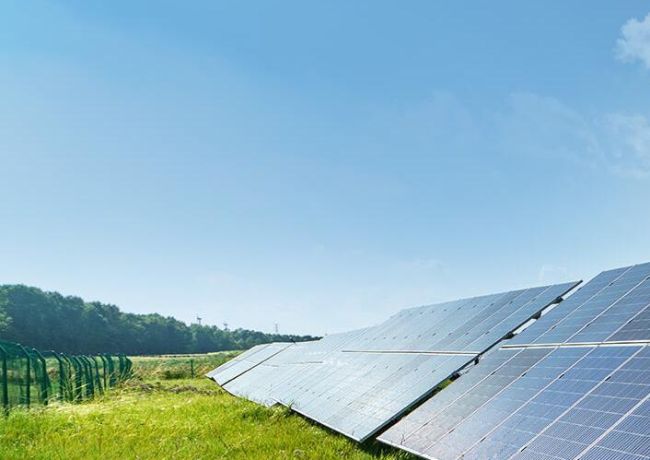 自建太陽能電廠 v.s. 屋頂出租